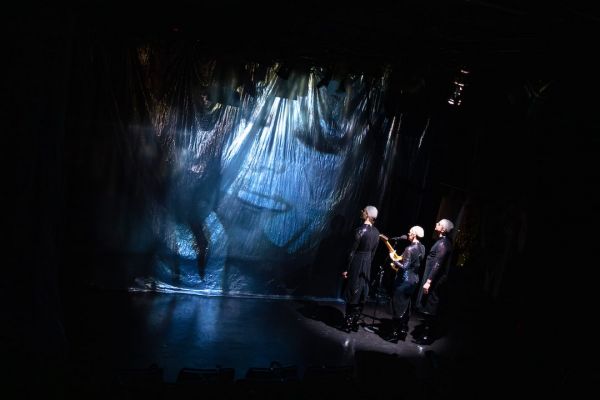 How to survive with Hildegard Knef – Eine Rettung in zehn Liedern_Theater an der Glocksee_©LEONA OHSIEK-1.JPG